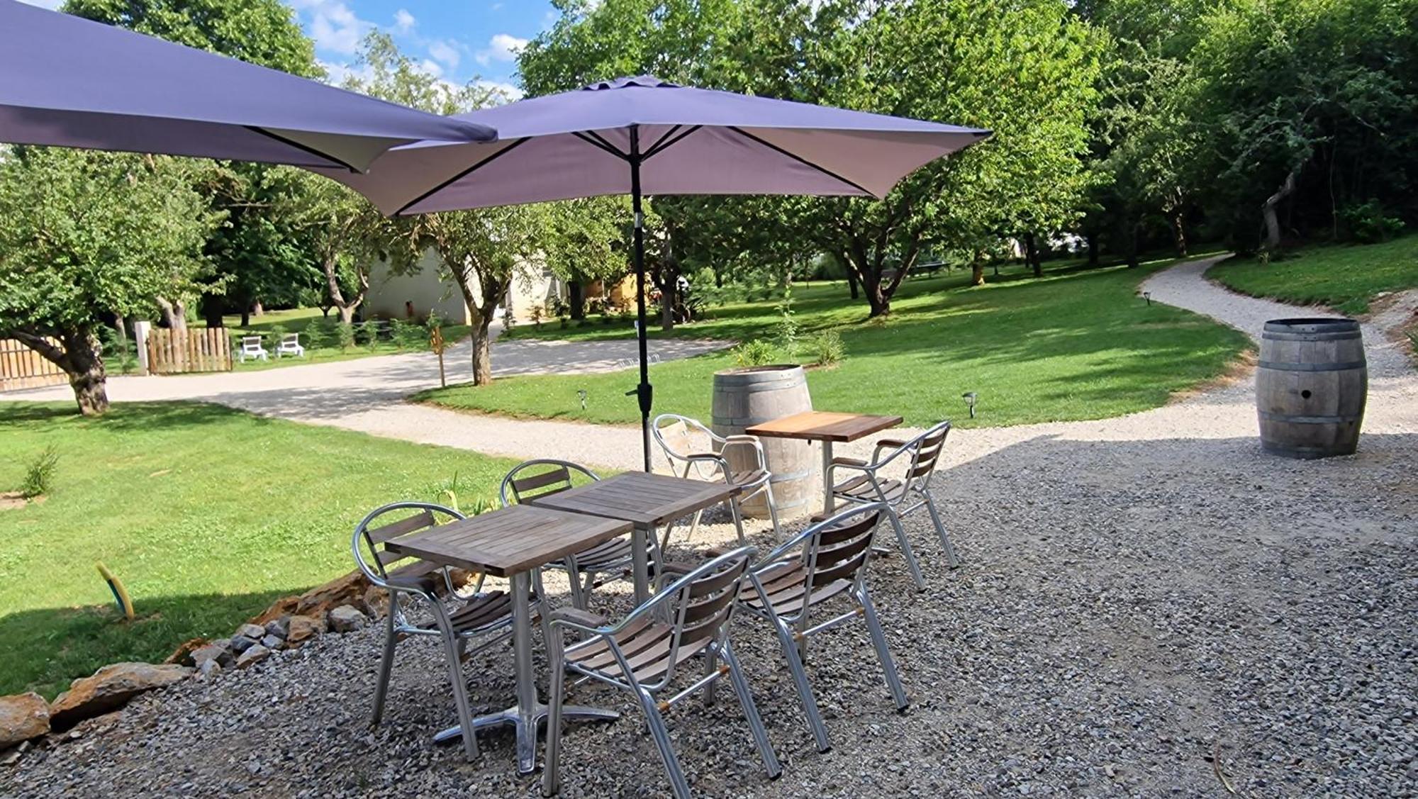Gite L'Enclos O Rendez-Vous Roquefeuil-Pays De Sault- Avec Jardin Exterior foto