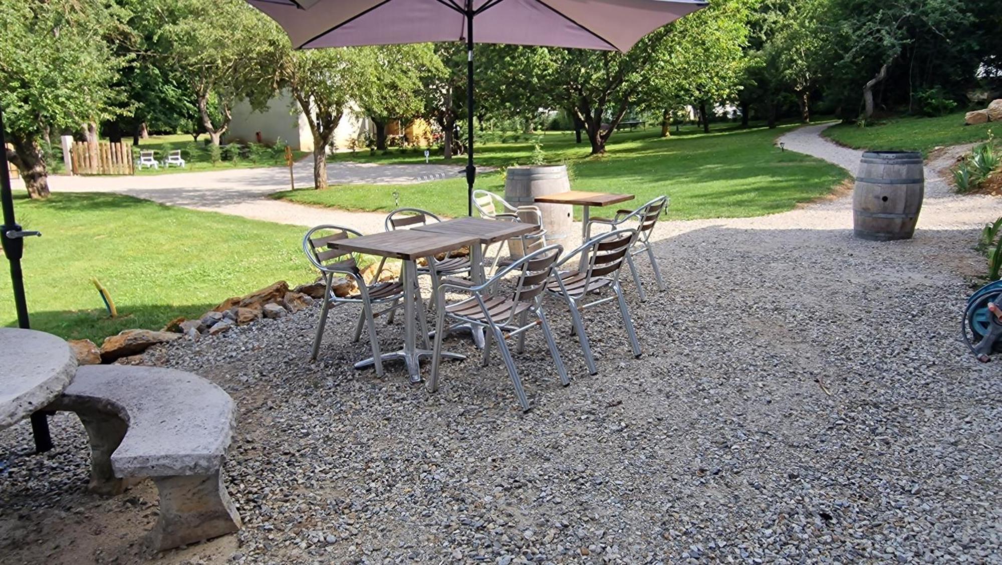 Gite L'Enclos O Rendez-Vous Roquefeuil-Pays De Sault- Avec Jardin Exterior foto